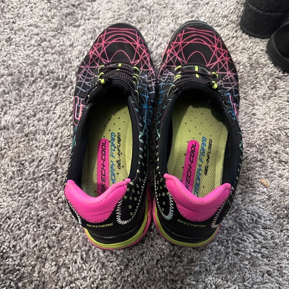 Running shoes Sketchers sketch, cool, memory, foam gel infused. - Picture 2 of 4